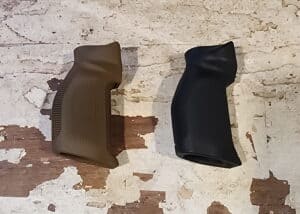 CM Precision Vertical Crossover Grip - Right Handed